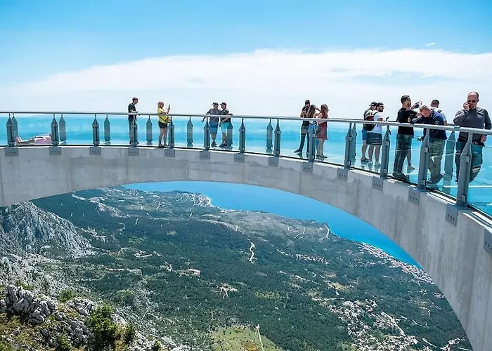 Апартаменты Adriatic Seaview *
