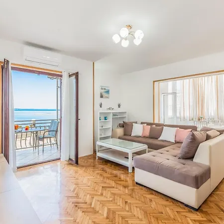 Adriatic Seaview Apartment